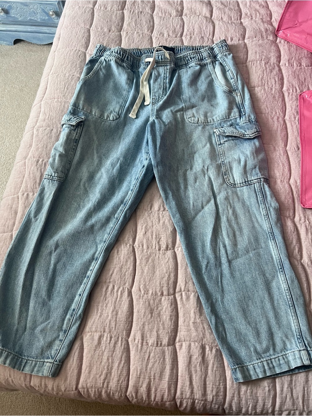 GAP Cargo Cropped Ankle Jeans